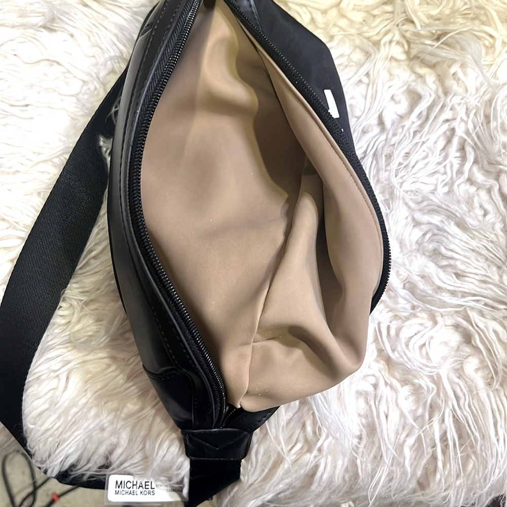 Michael Kors Black Belt Bag Sleek Design Adjustable Strap - Picture 3 of 5
